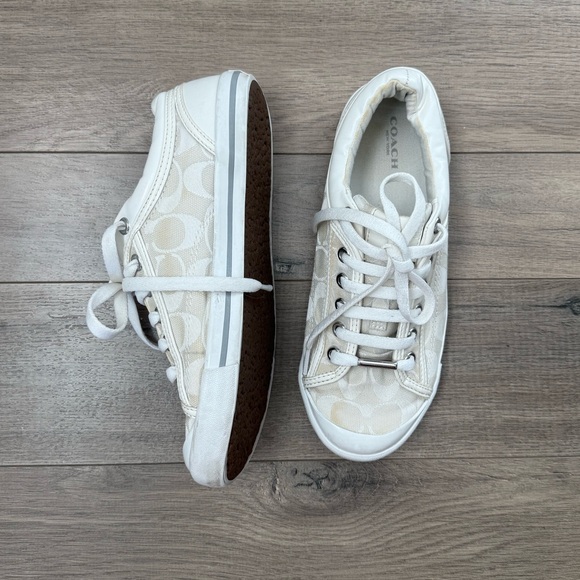 Coach Off-White Sneakers - Picture 1 of 8